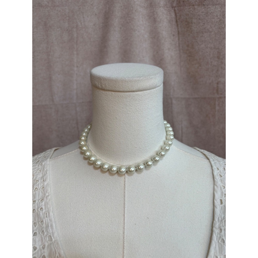 Ralph Lauren Faux Pearl Choker Necklace Classic Gold Clasp Elegant Vintage